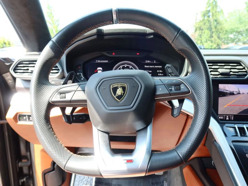 Used 2019 Lamborghini Urus image 12
