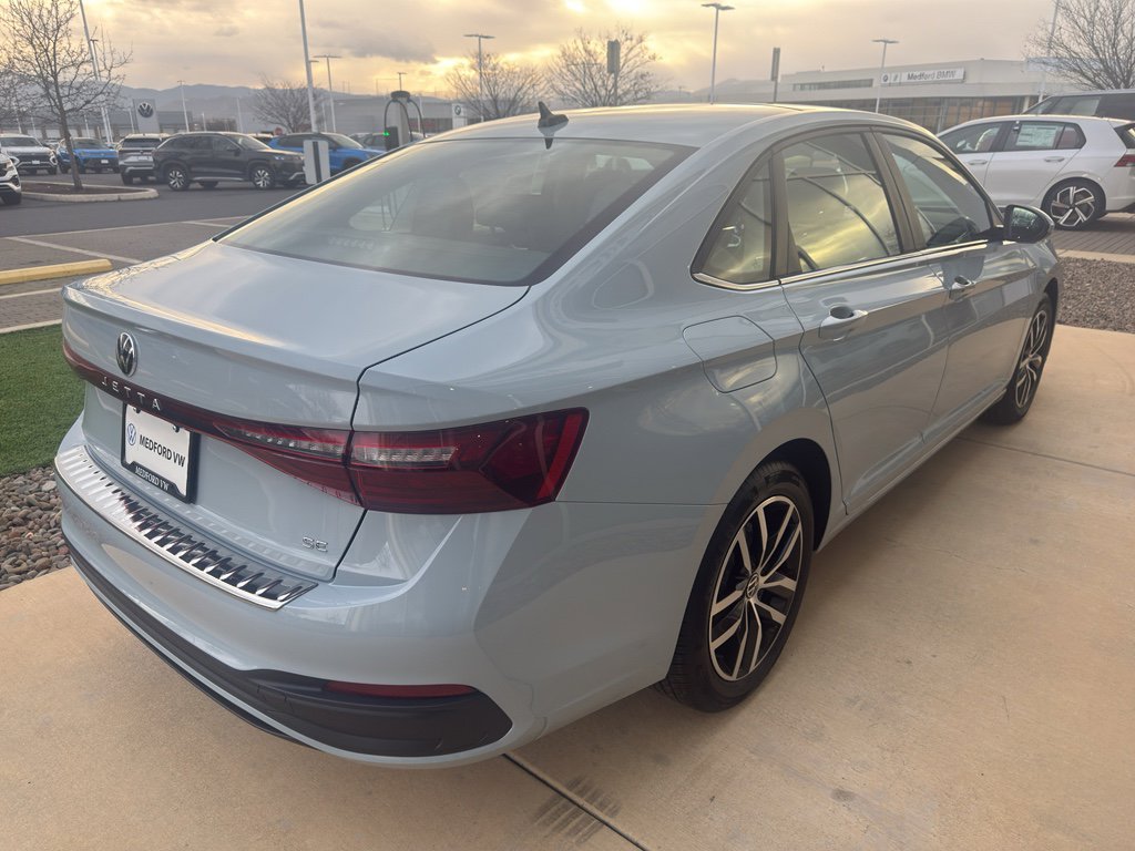 New 2026 Volkswagen Jetta SE image 4