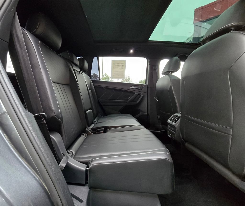 Used 2022 Volkswagen Tiguan SE R-Line image 22