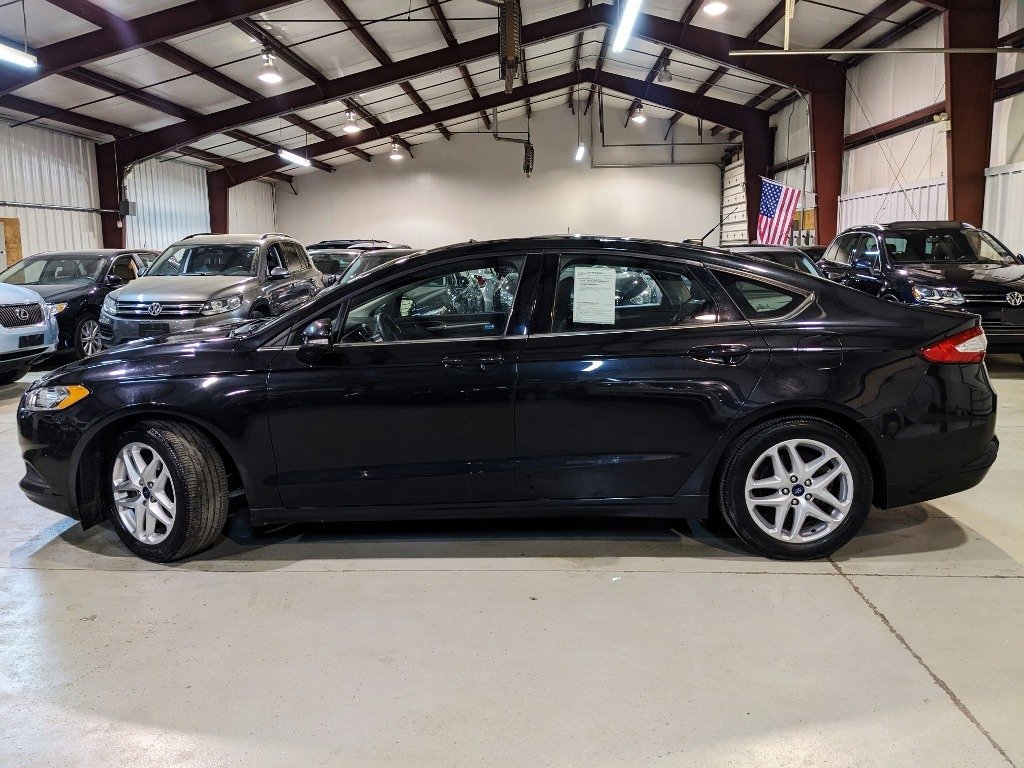Used 2014 Ford Fusion SE image 4