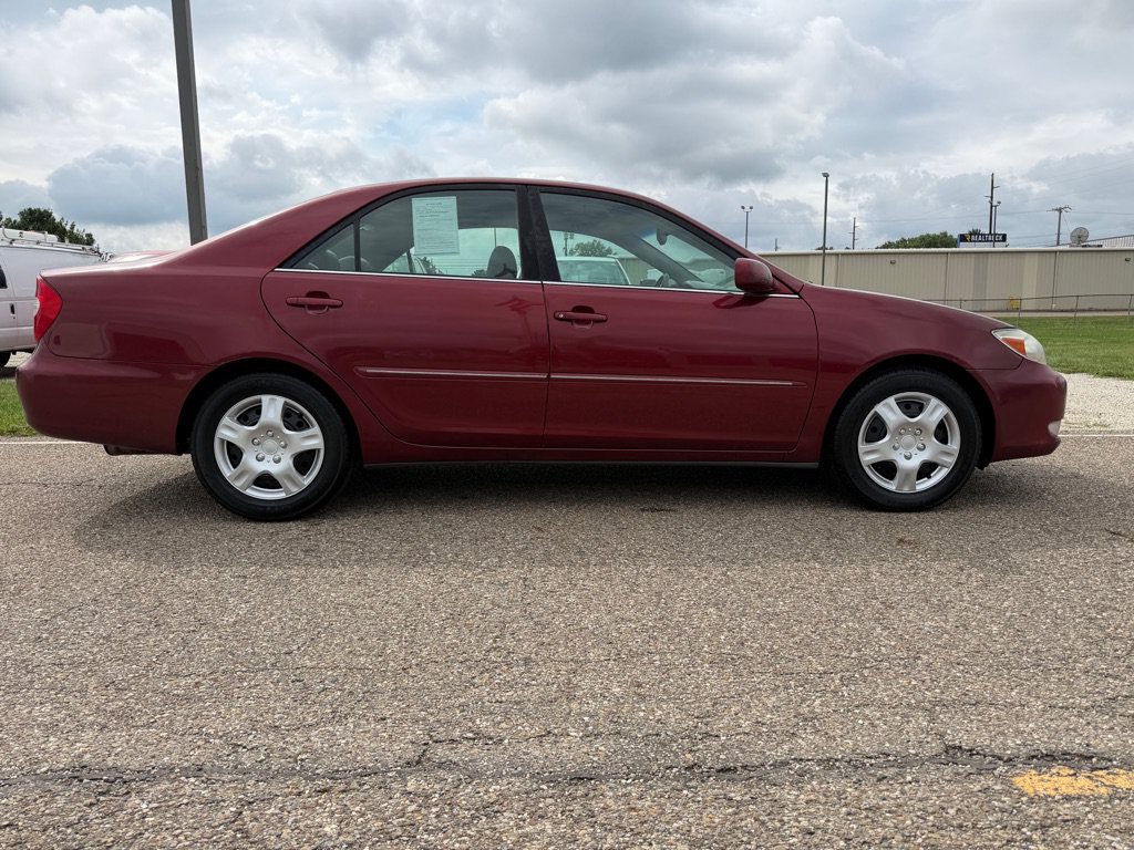 Used 2003 Toyota Camry XLE w/ Gold Pkg FWD image 19