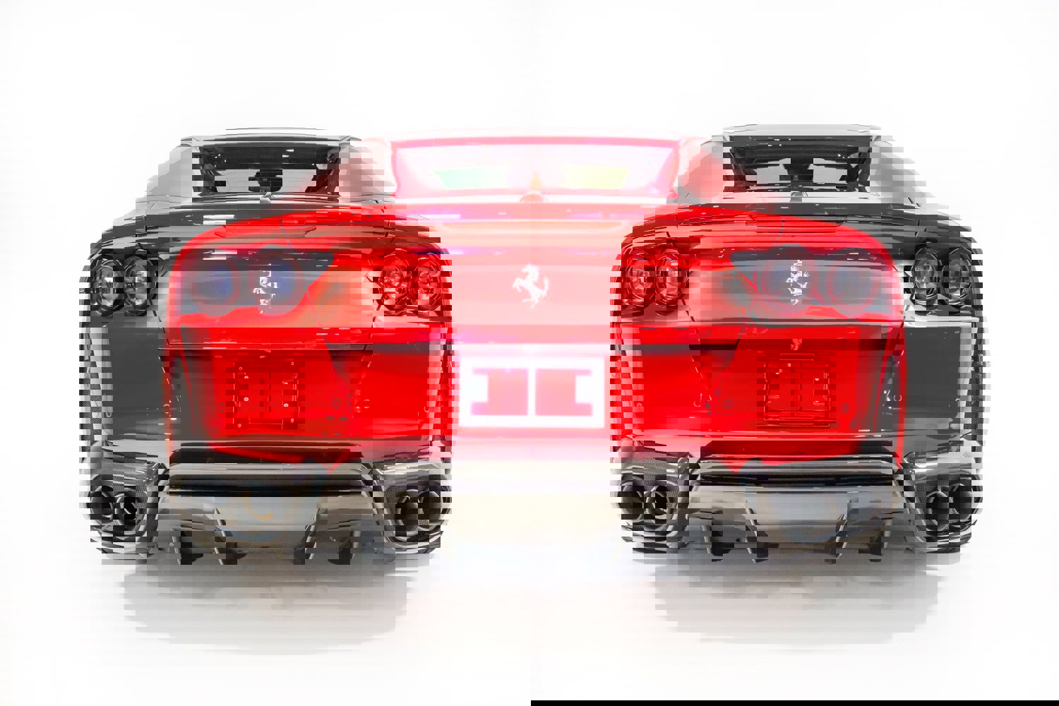 Used 2021 Ferrari 812 GTS image 8