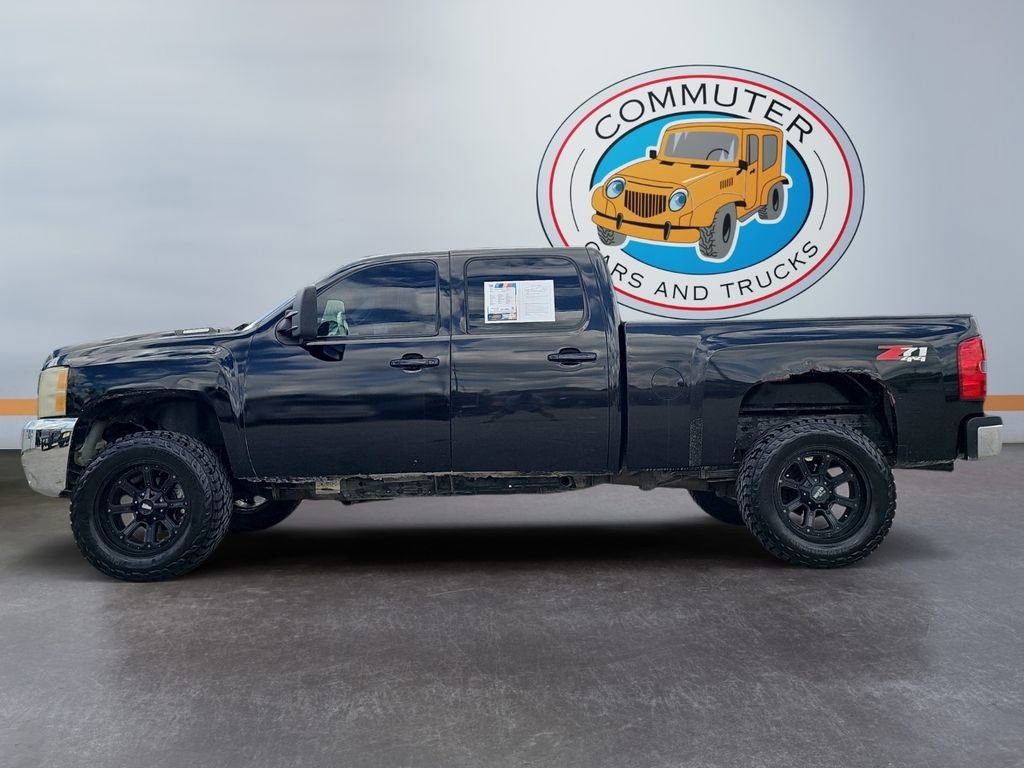 Used 2008 Chevrolet Silverado 2500 LTZ w/ Suspension Package, Off-Road AWD/4WD image 2