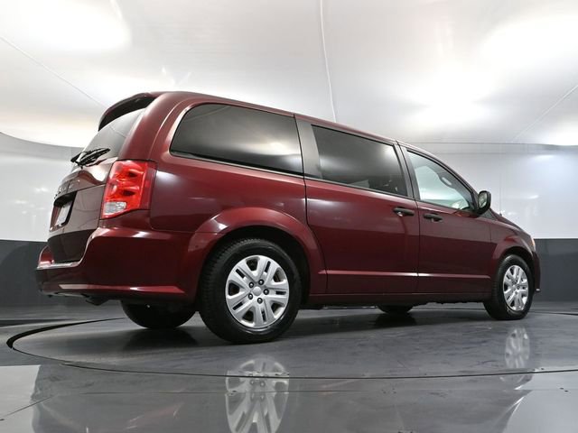 Used 2020 Dodge Grand Caravan SE w/ UConnect Hands-Free Group image 44