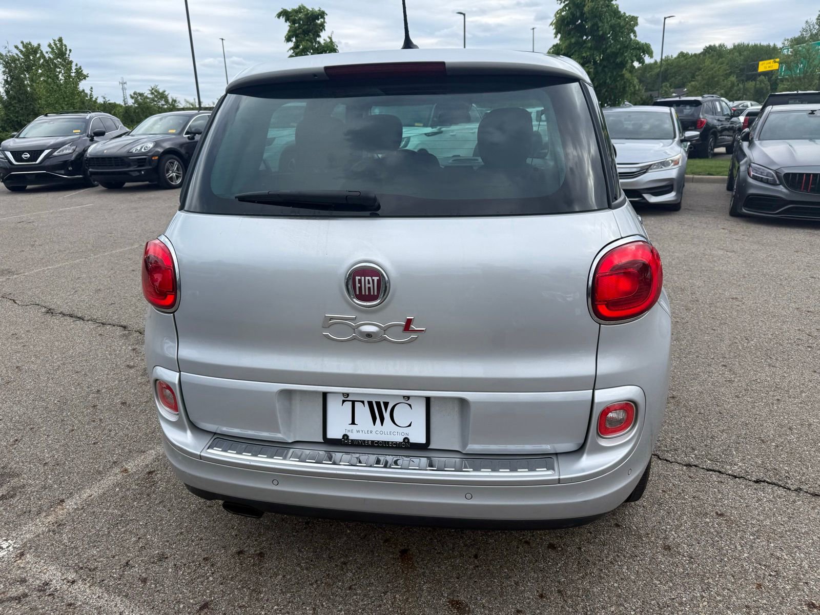Used 2014 FIAT 500L Lounge FWD image 5