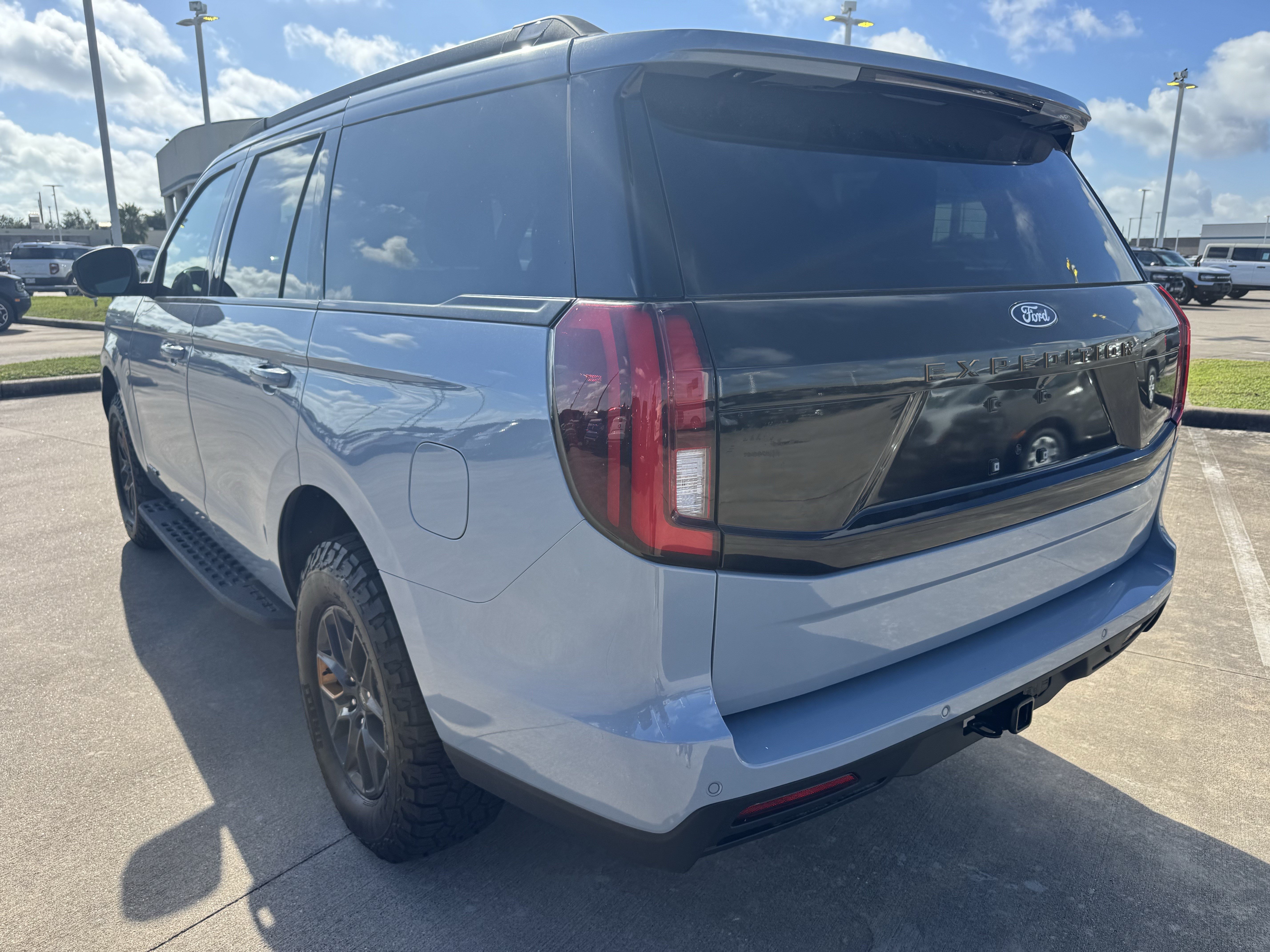 New 2027 Ford Expedition Tremor w/ Driver's Package AWD/4WD image 6