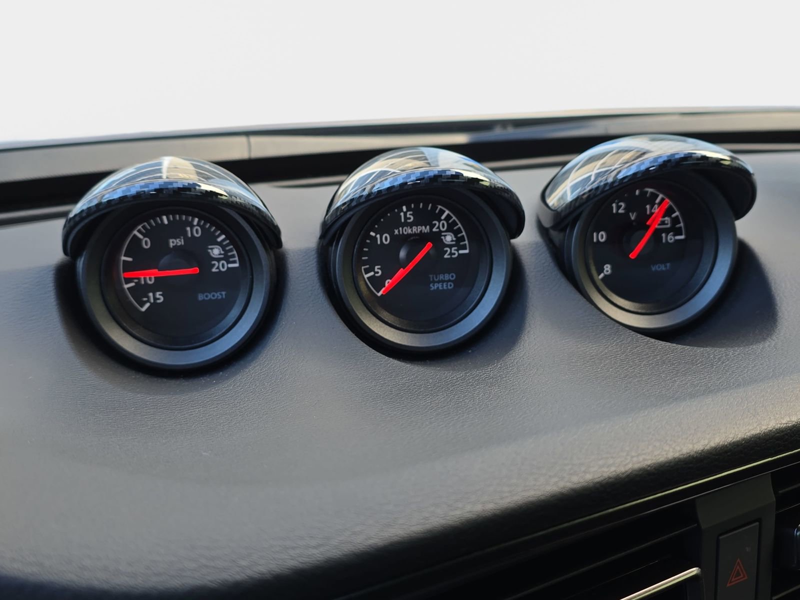 Used 2025 Nissan Z Sport w/ Floor Mat Package image 23