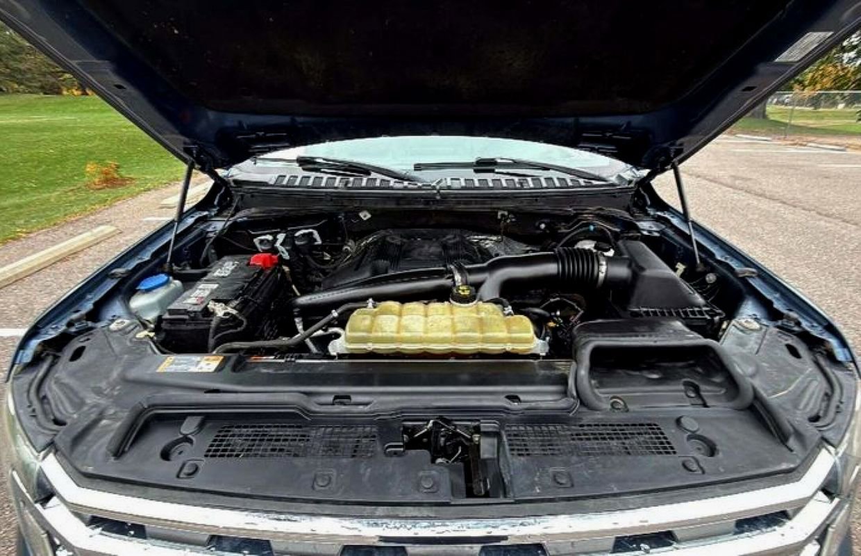 Used 2020 Ford Expedition XLT w/ Equipment Group 202A image 19