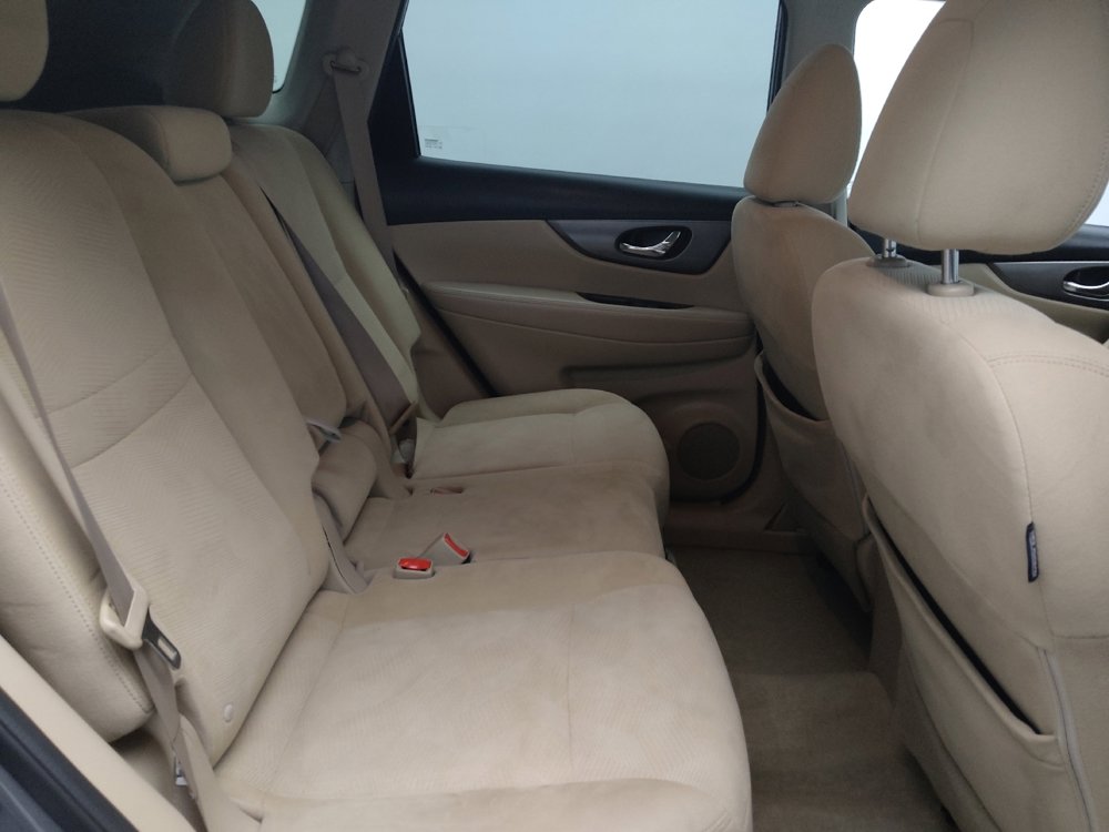 Used 2015 Nissan Rogue SV w/ SV Premium Package image 19