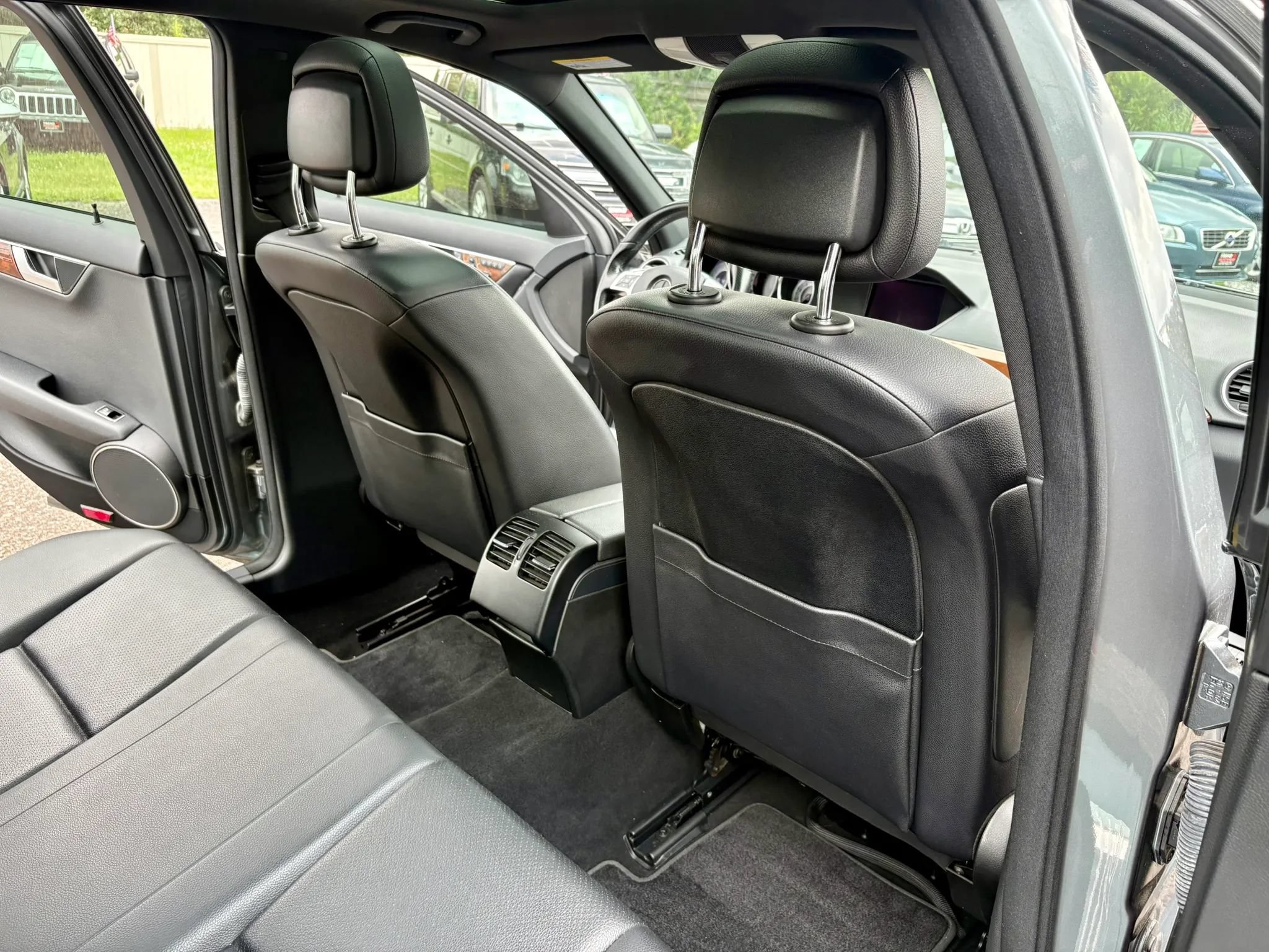 Used 2012 Mercedes-Benz C 300 4MATIC Sedan image 21