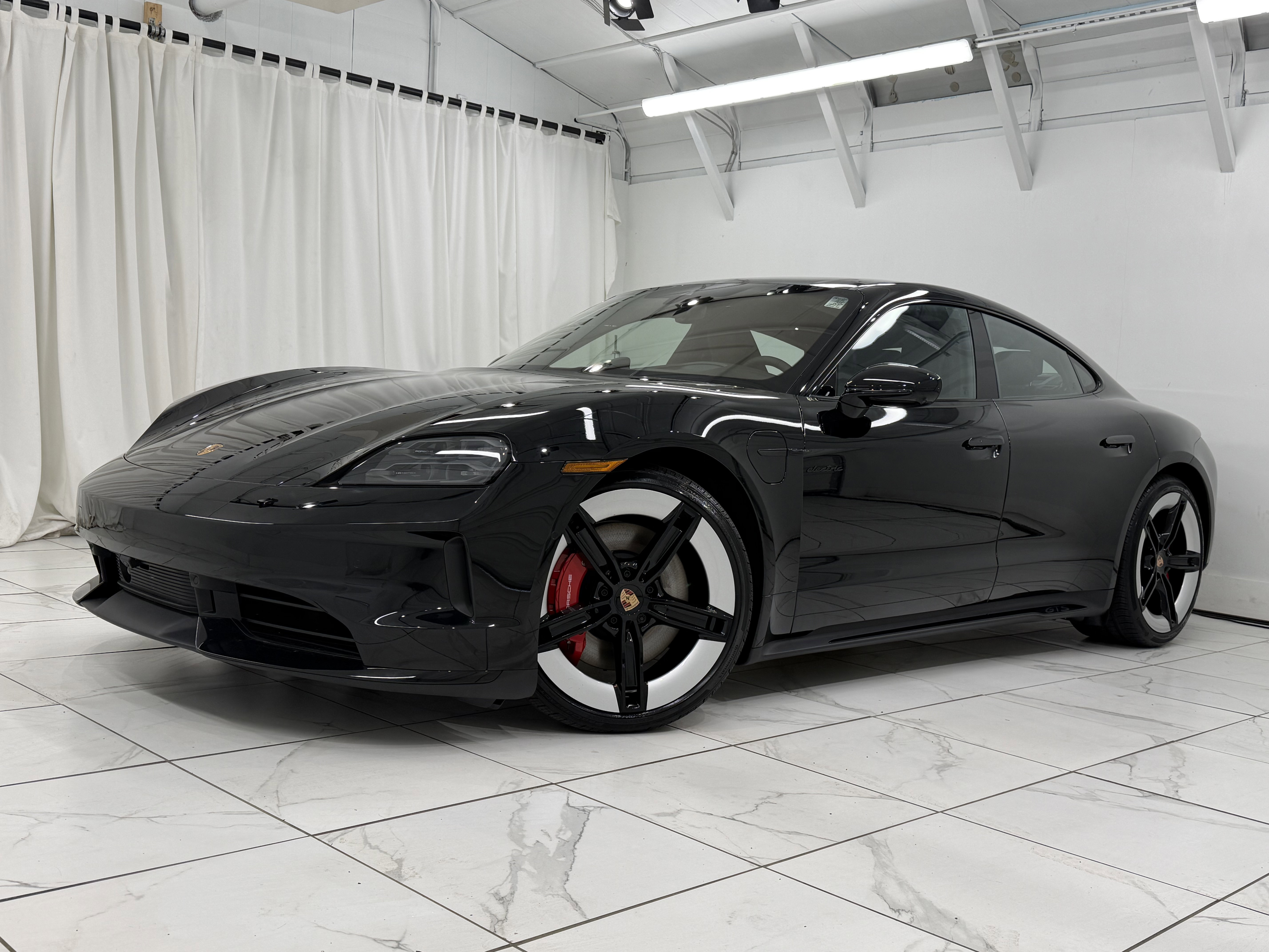 New 2026 Porsche Taycan GTS image 1