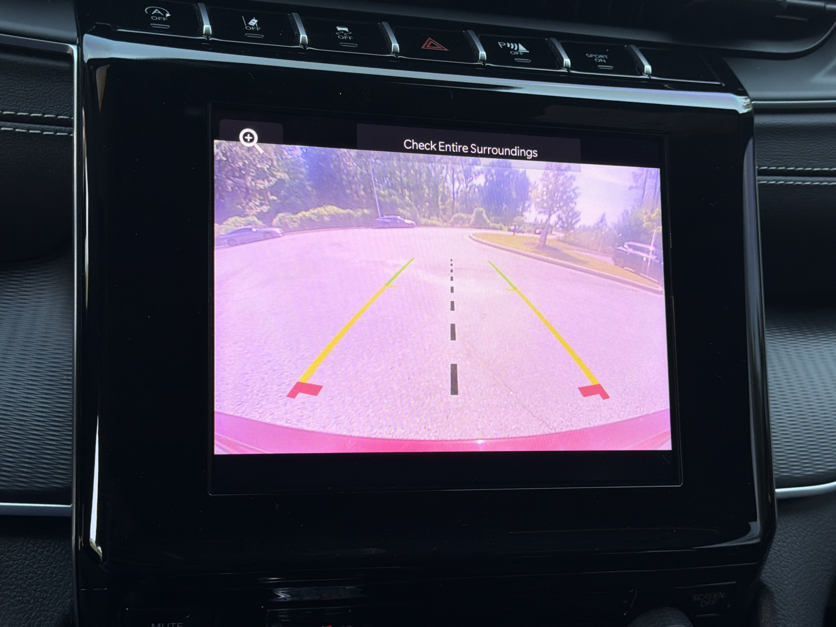 Used 2025 Jeep Grand Cherokee Laredo X RWD image 2