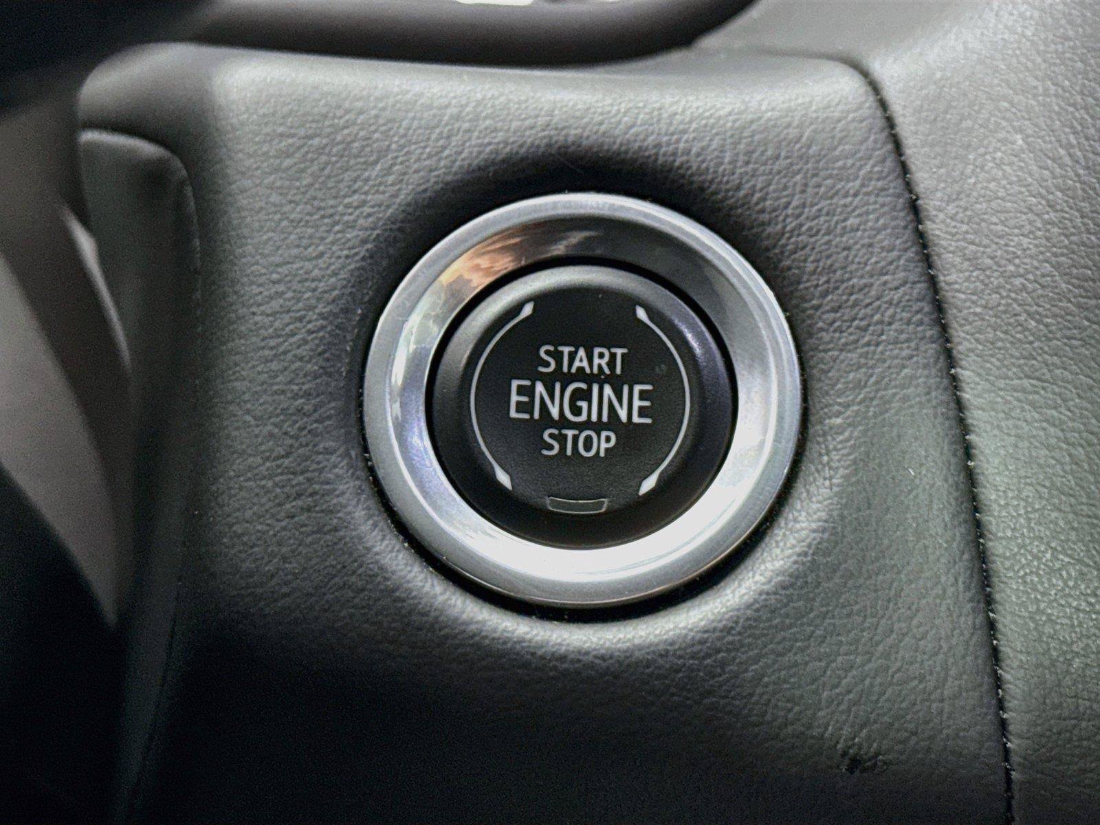 Used 2023 GMC Yukon SLT RWD image 21