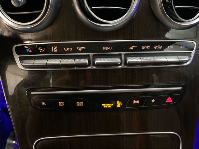 Used 2020 Mercedes-Benz GLC 300 4MATIC image 29