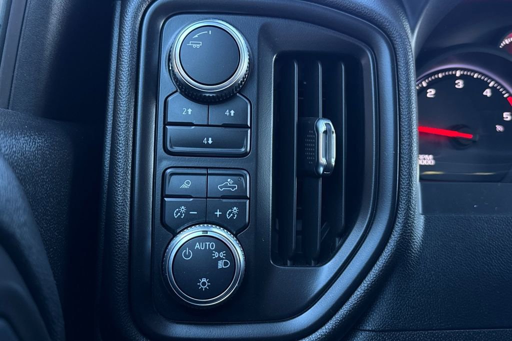 Certified 2024 GMC Sierra 2500 Pro image 30