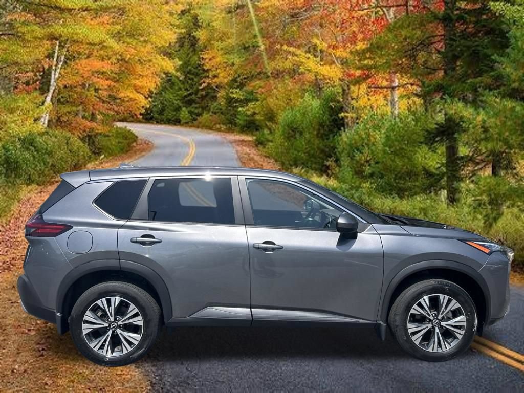 Used 2023 Nissan Rogue SV AWD/4WD image 2