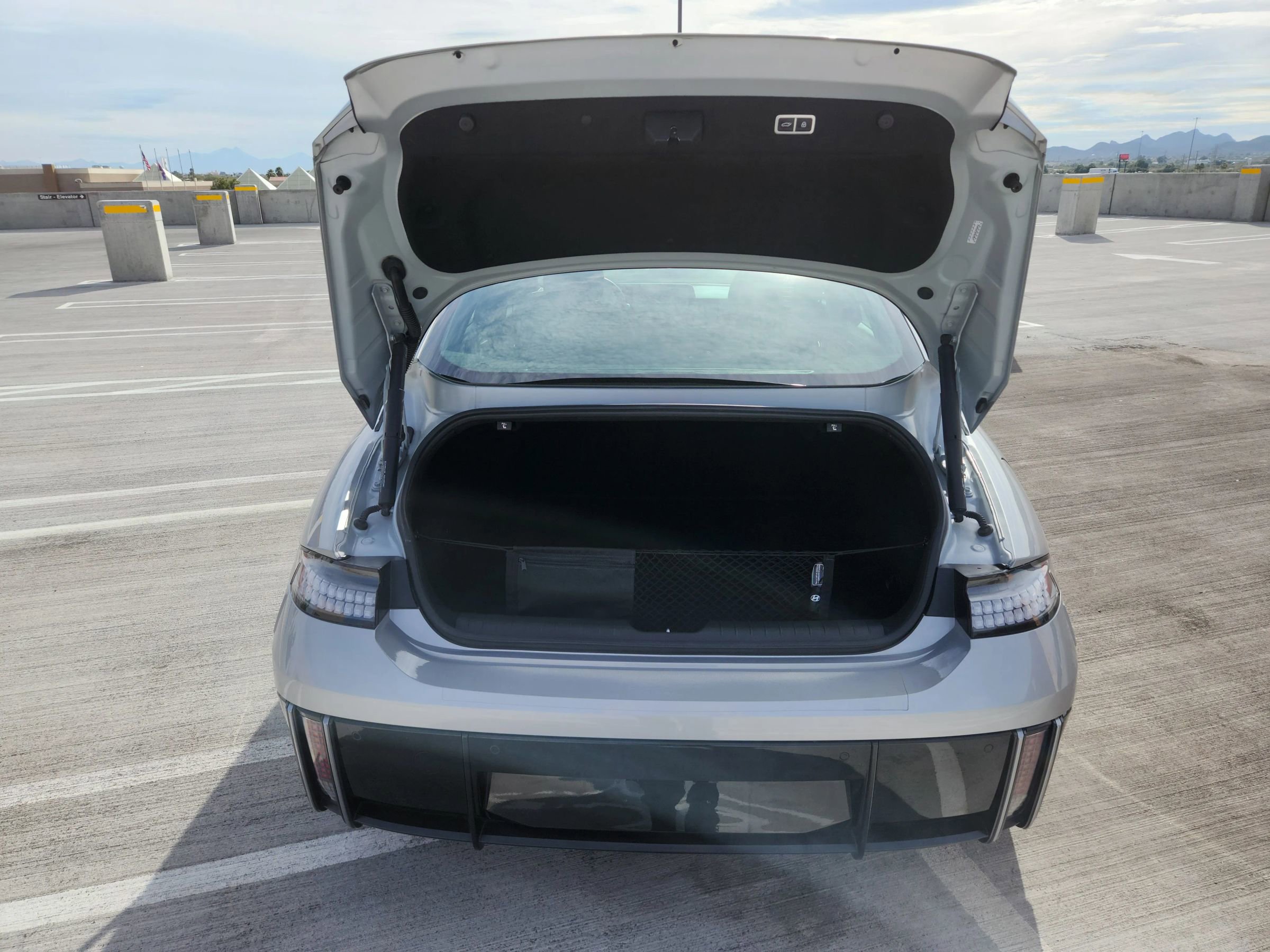 Used 2023 Hyundai Ioniq 6 SEL image 26