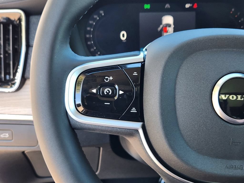 New 2026 Volvo XC90 B5 Core w/ Protection Package AWD/4WD image 9