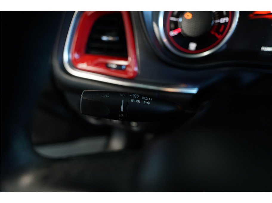 Used 2016 Dodge Challenger SXT RWD image 18
