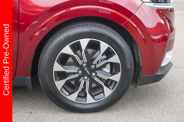 Certified 2024 Kia Carnival EX FWD image 11