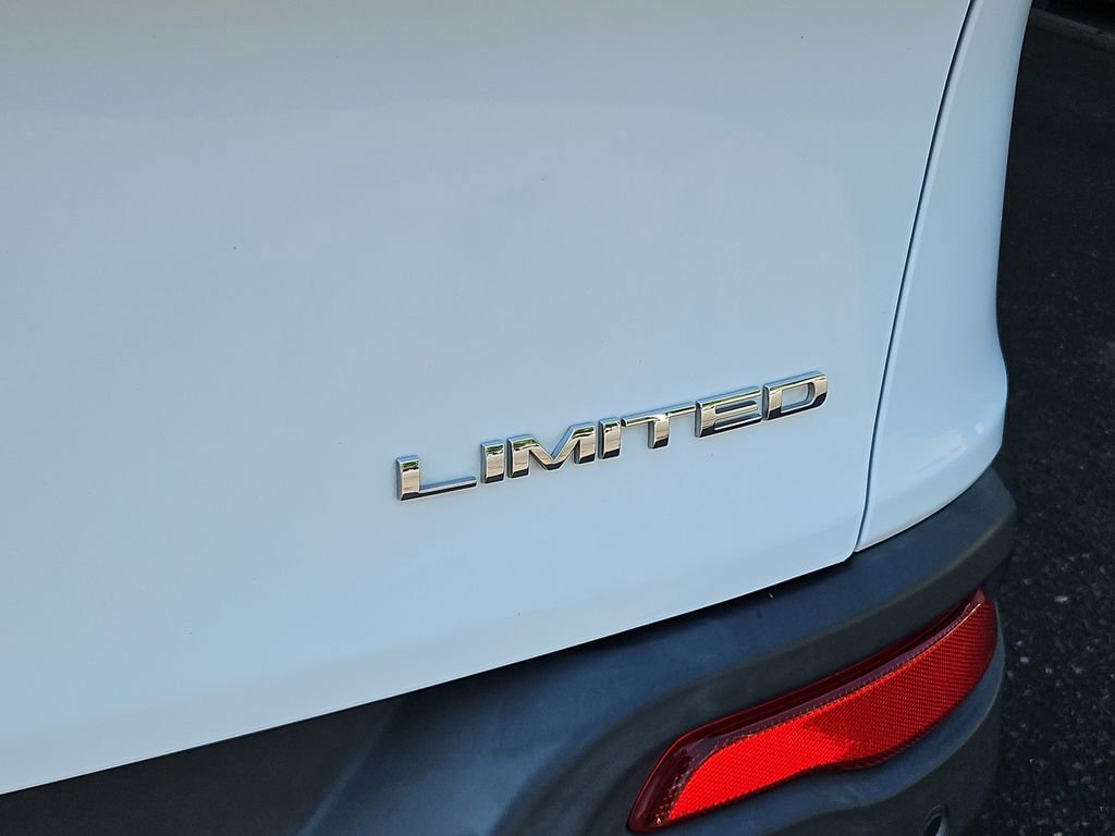 Used 2016 Jeep Cherokee Limited FWD image 30