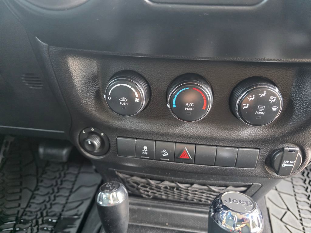 Used 2011 Jeep Wrangler Sport AWD/4WD image 18