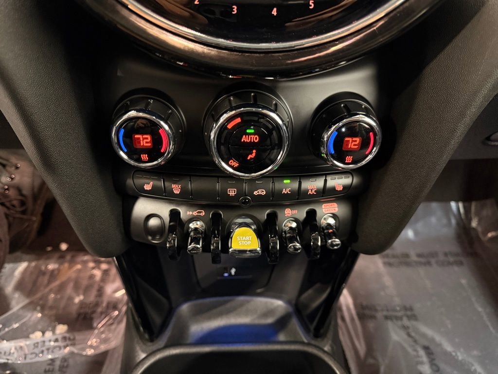 Certified 2022 MINI Cooper SE image 18