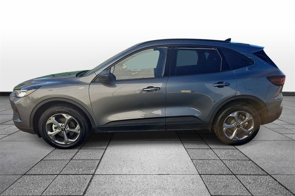 Used 2025 Ford Escape ST-Line image 8