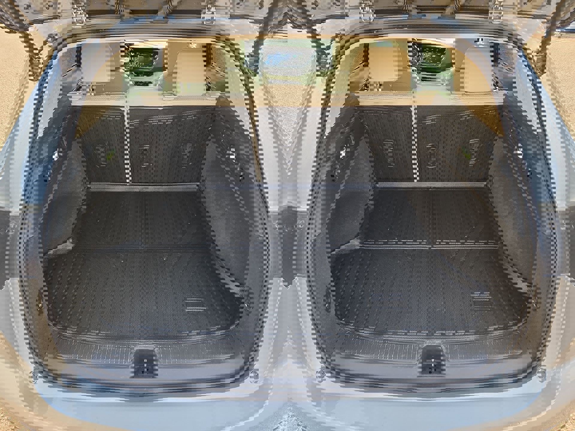 Used 2023 Buick Envision Preferred image 12