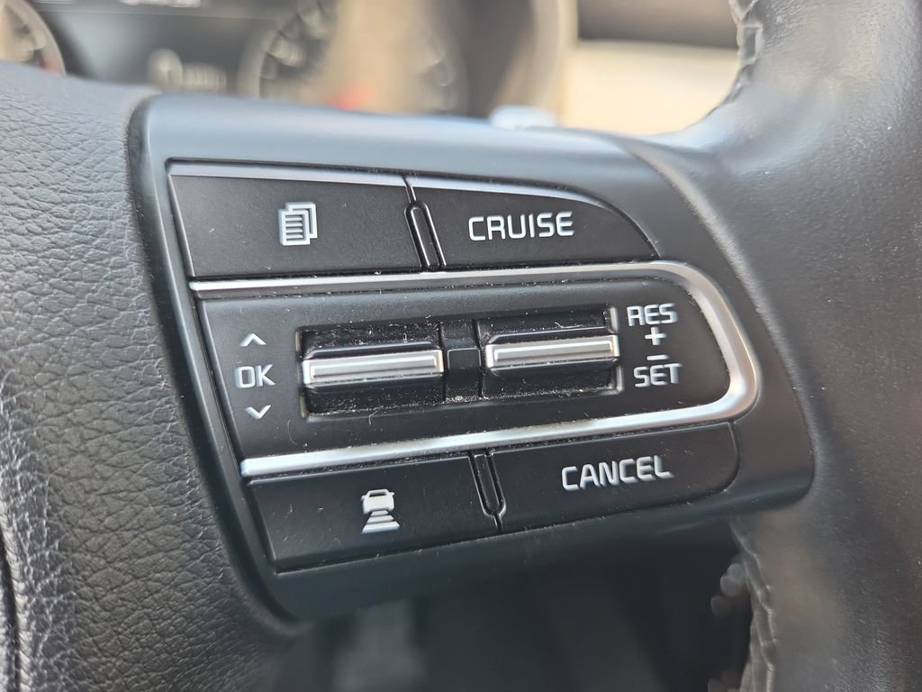 Used 2018 Kia Stinger Premium AWD/4WD image 32