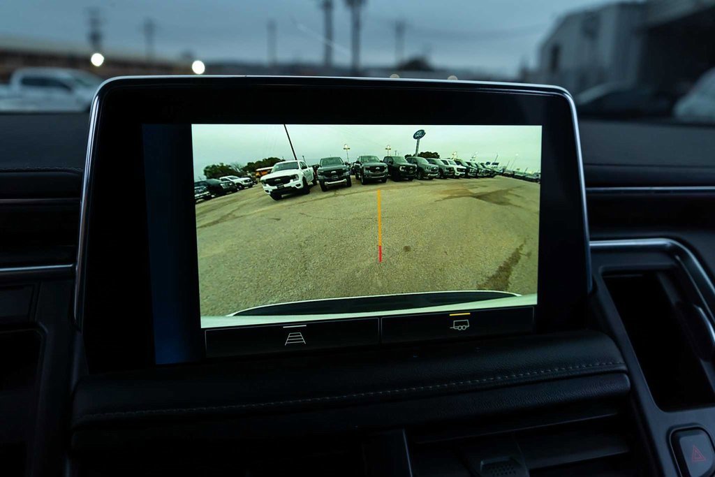 Used 2022 Chevrolet Suburban Z71 image 20