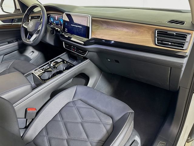 Used 2025 Volkswagen Atlas SE FWD image 28