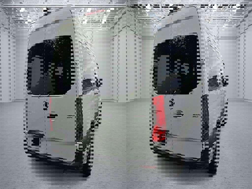 New 2024 Mercedes-Benz Sprinter 2500 image 3