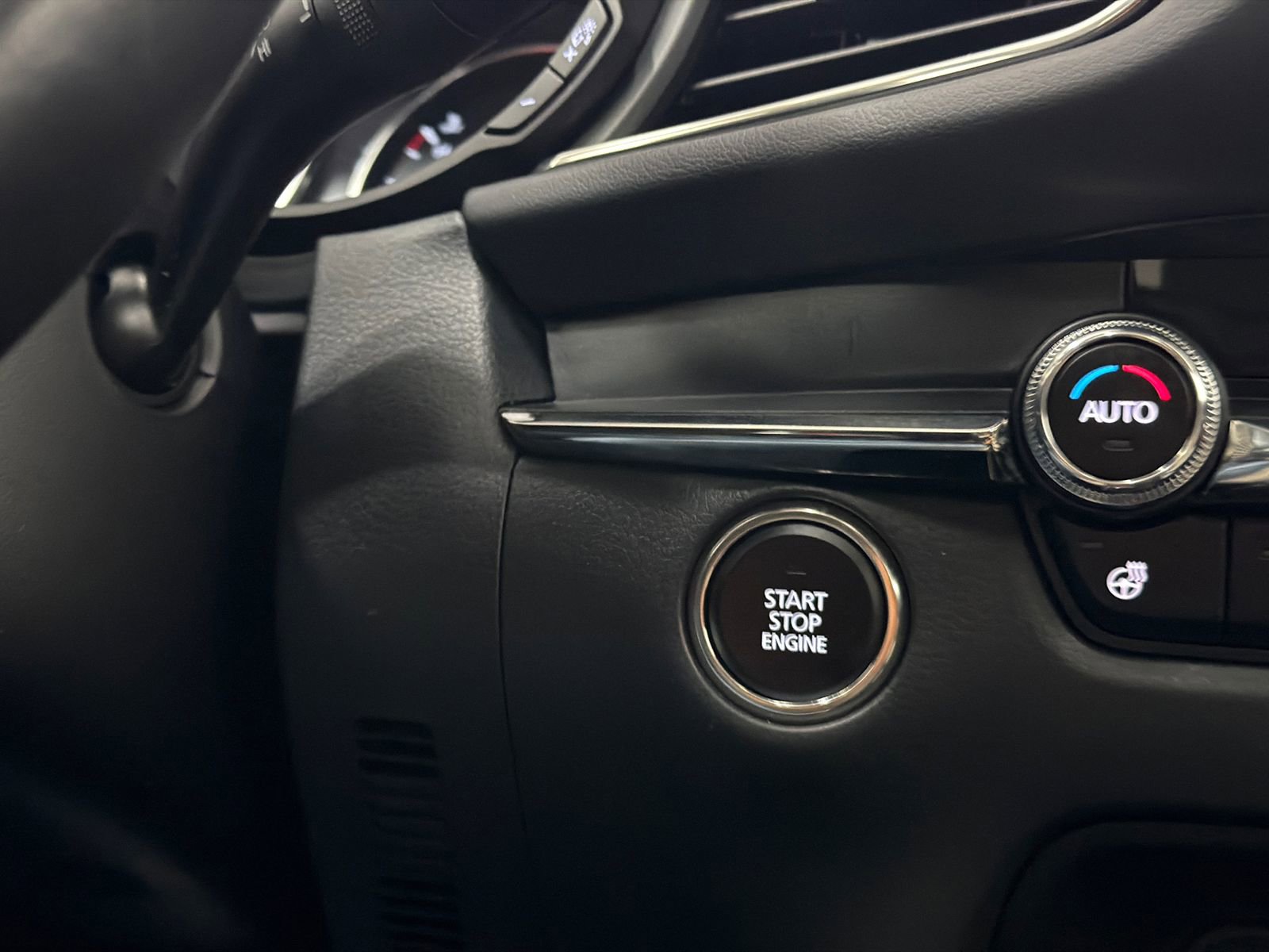 Used 2022 MAZDA CX-30 2.5 Turbo w/ Premium Package AWD/4WD image 28