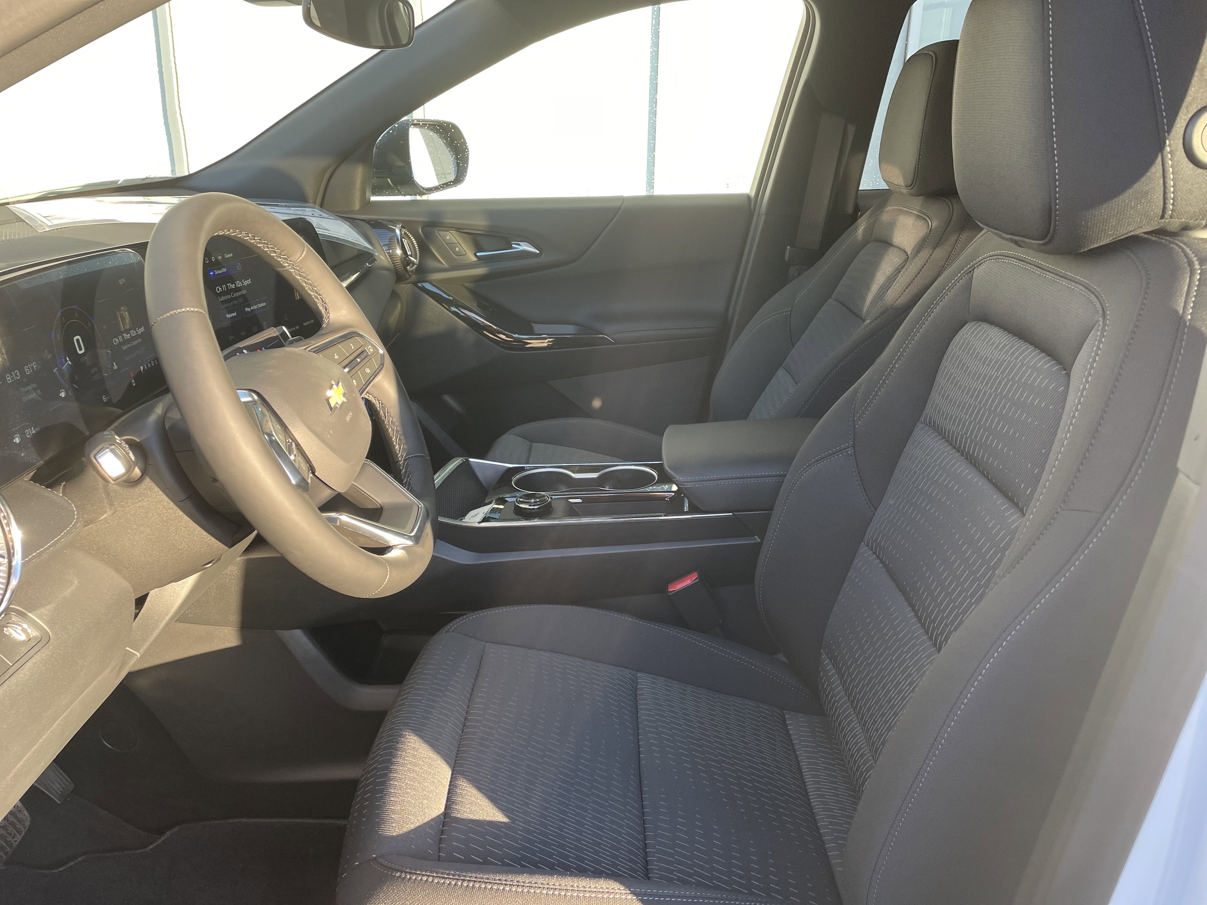 New 2026 Chevrolet Equinox LT image 10