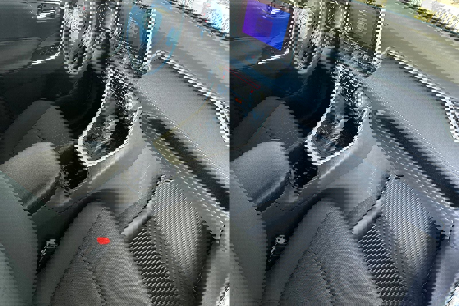 New 2025 Toyota RAV4 XLE image 19