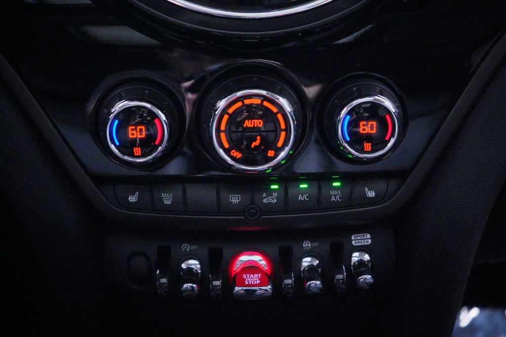 Used 2024 MINI Cooper Countryman S w/ Premium Package image 13