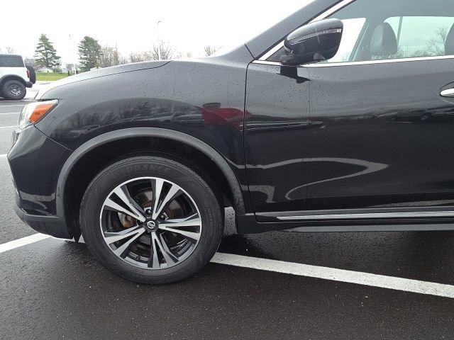 Used 2017 Nissan Rogue SL image 17