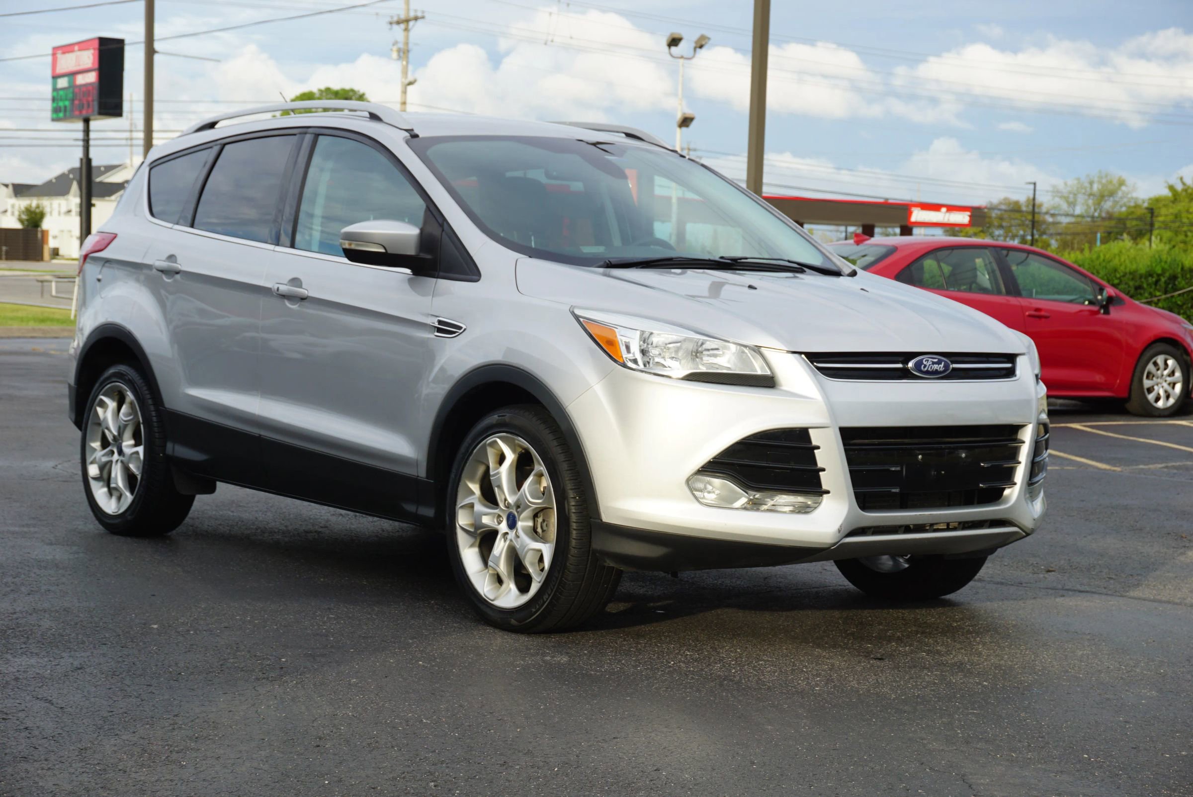 Used 2014 Ford Escape Titanium image 3
