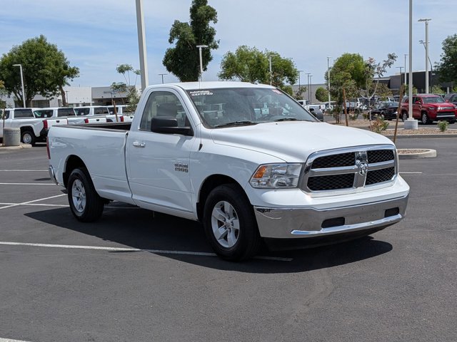 Used 2017 RAM 1500 Classic SLT image 3