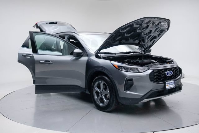 Used 2025 Ford Escape ST-Line FWD image 16