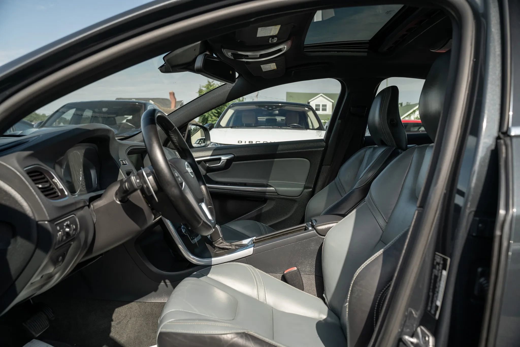 Used 2014 Volvo S60 T6 image 7