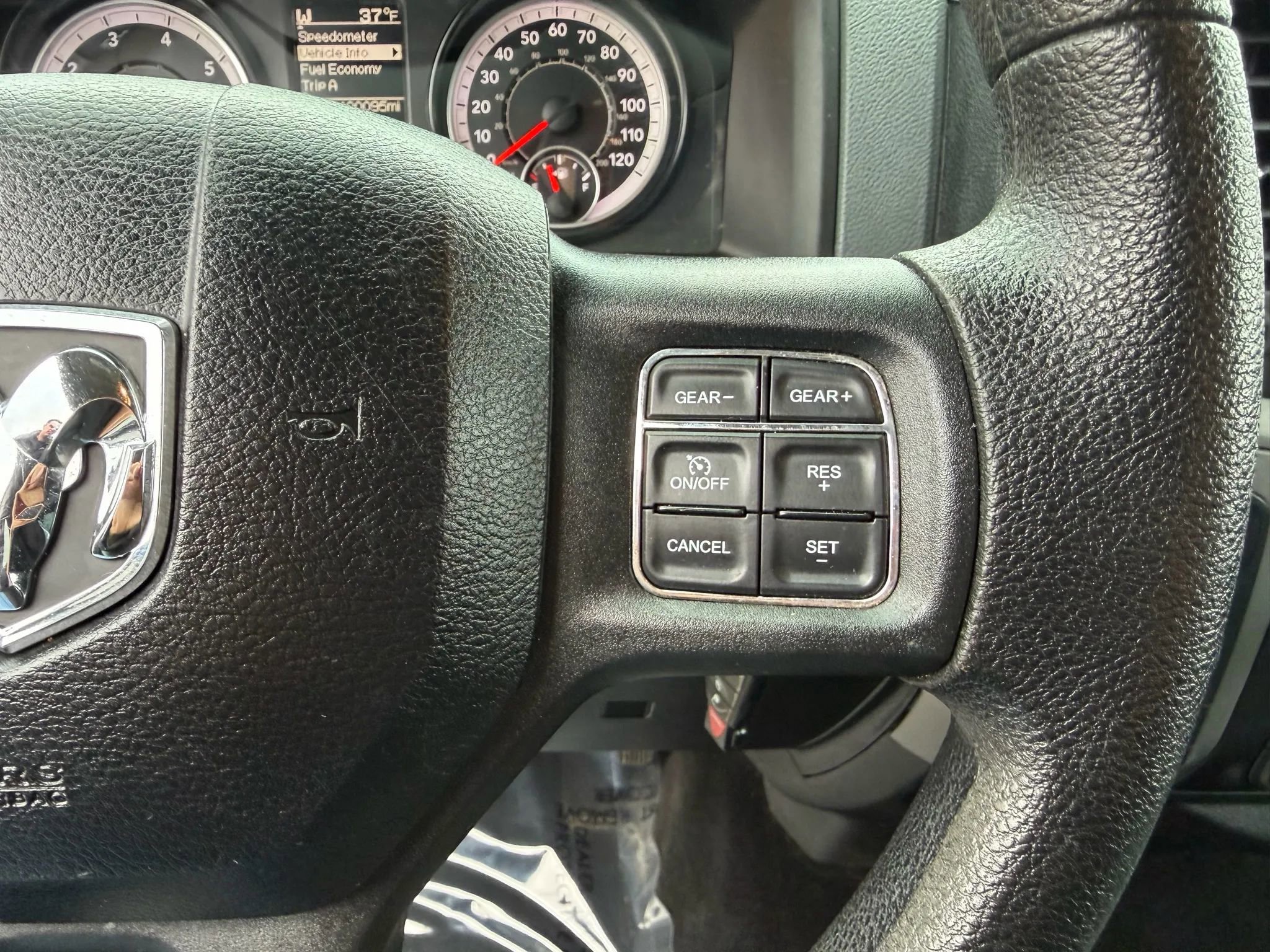 Used 2017 RAM 1500 Express image 20