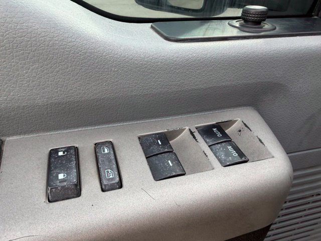 Used 2015 Ford F250 XLT AWD/4WD image 14