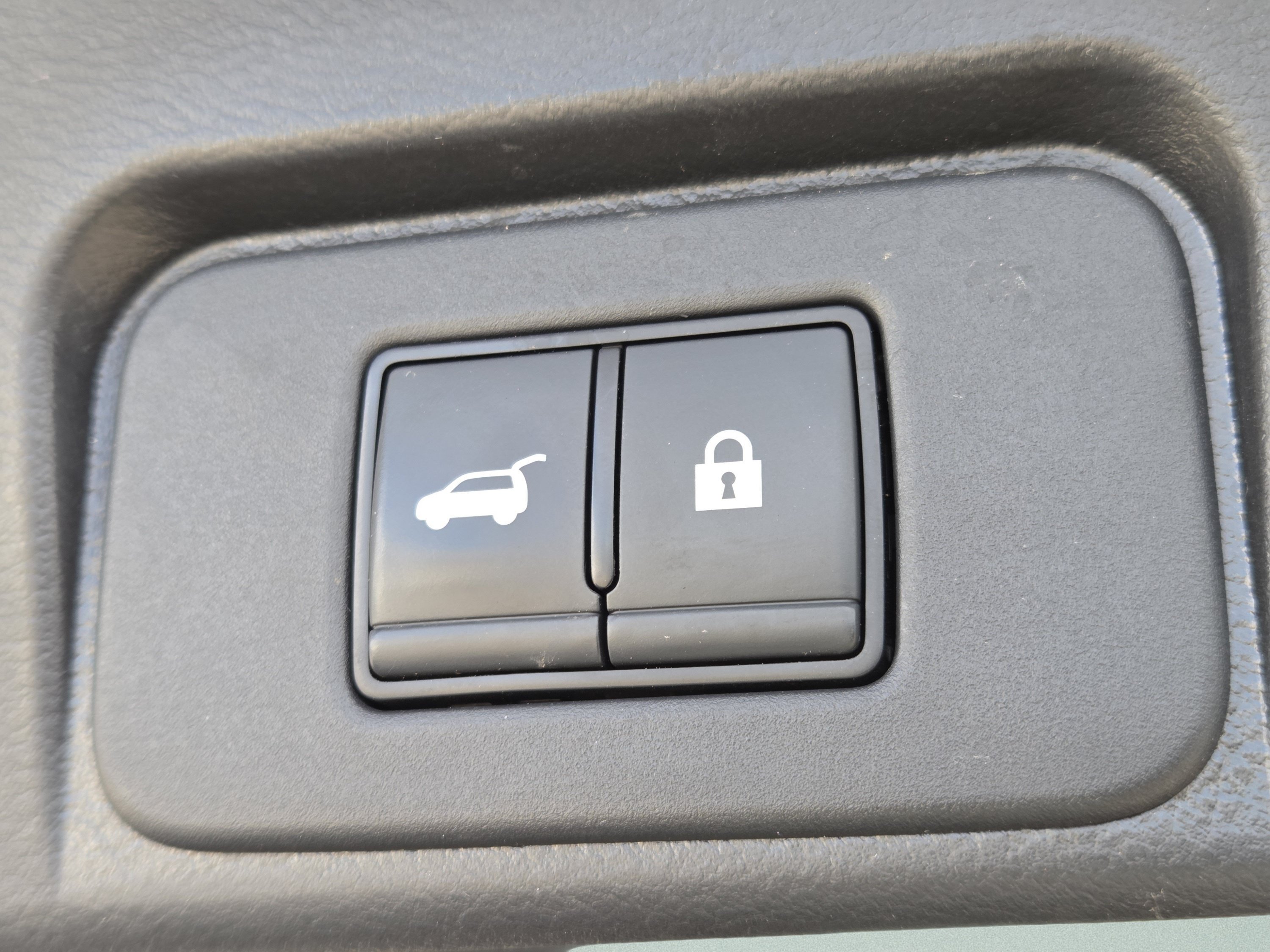 Used 2023 Nissan Rogue SV w/ SV Premium Package AWD/4WD image 29