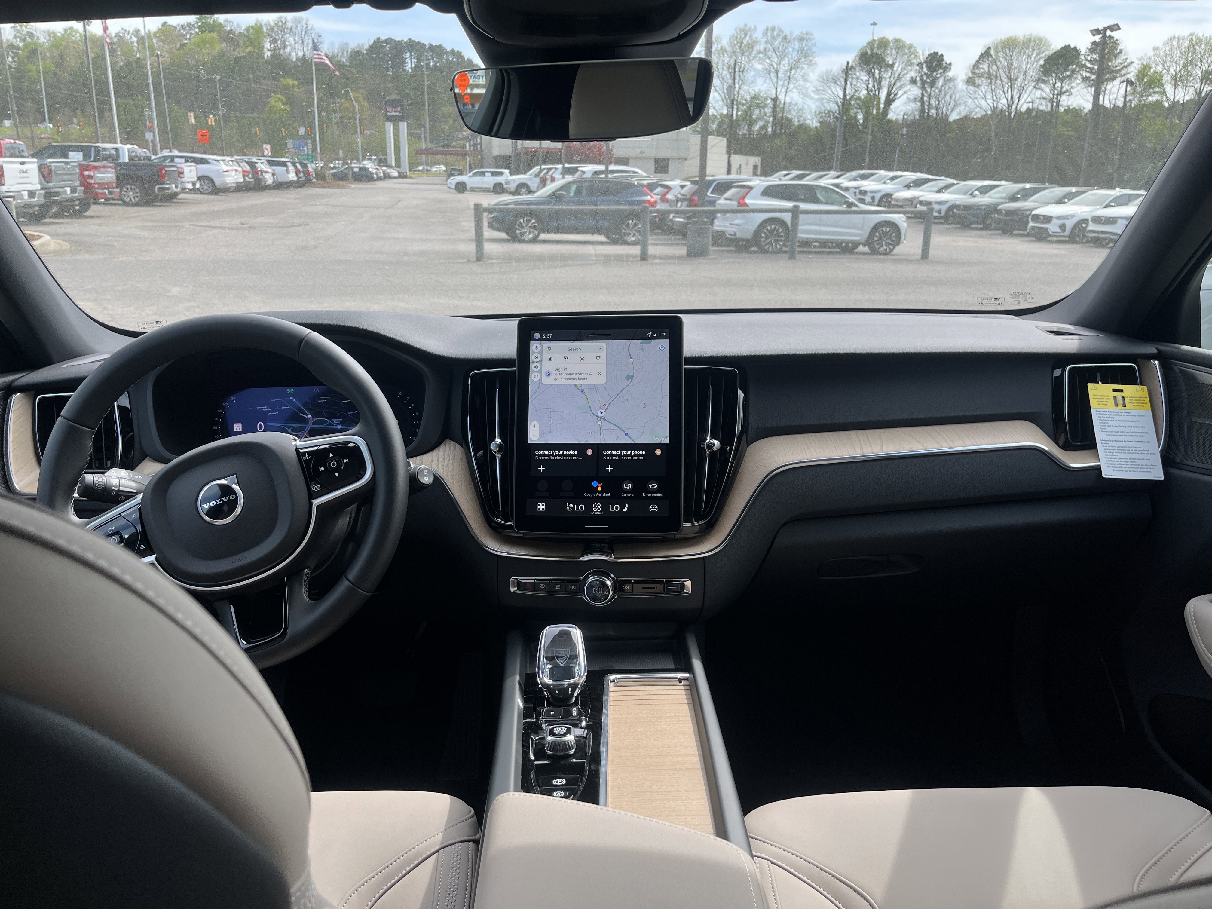 New 2026 Volvo XC60 B5 Plus w/ Protection Package Premier image 11