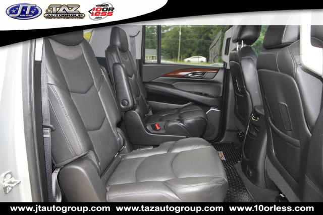 Used 2019 Cadillac Escalade ESV Premium Luxury AWD/4WD image 11