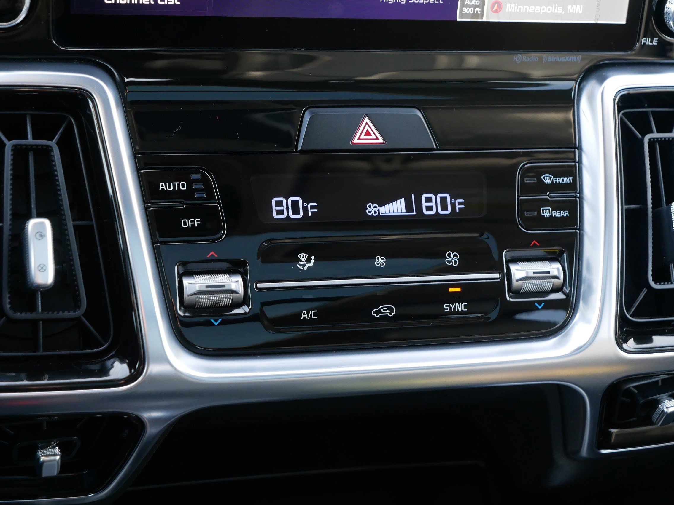 Certified 2022 Kia Sorento SX image 23