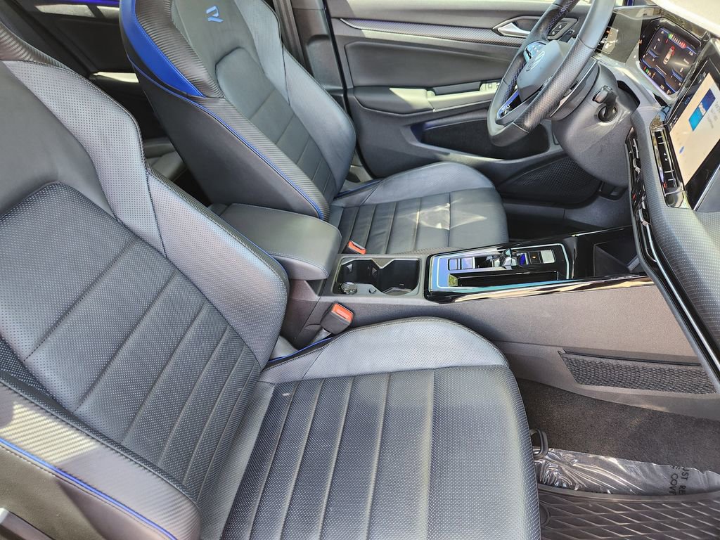 Used 2024 Volkswagen Golf R AWD/4WD image 5