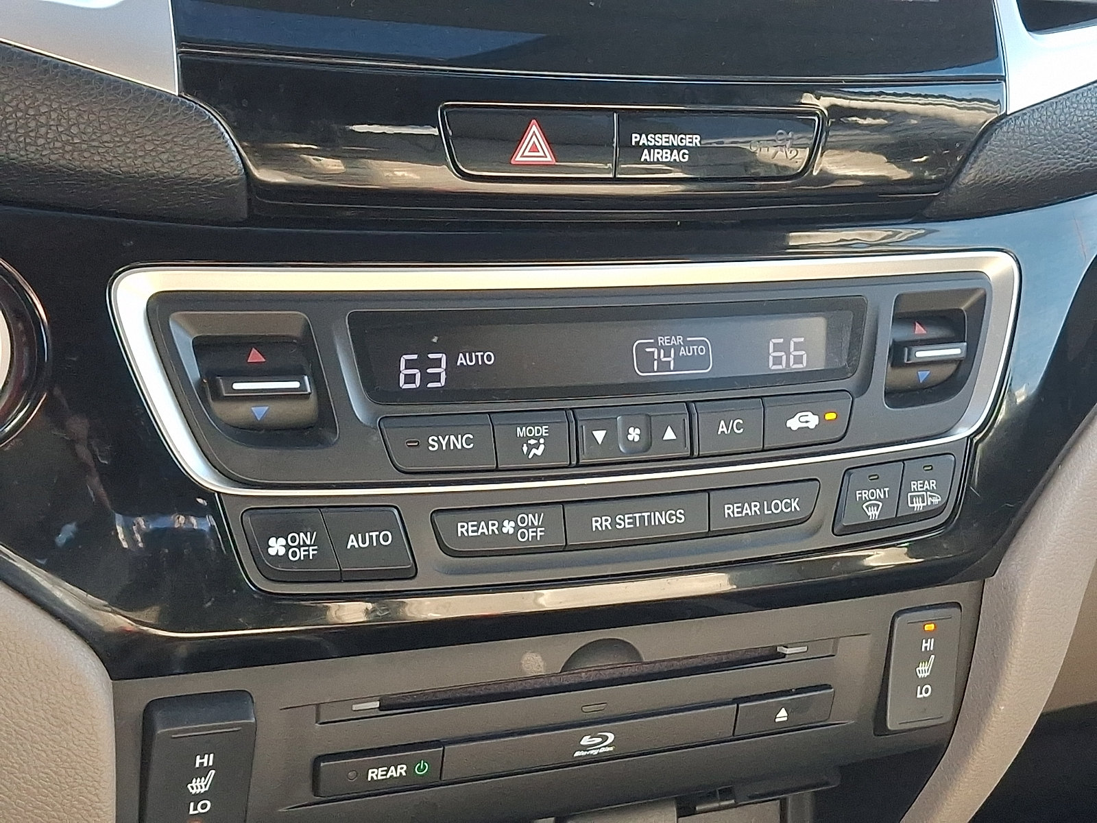 Used 2016 Honda Pilot Touring image 19